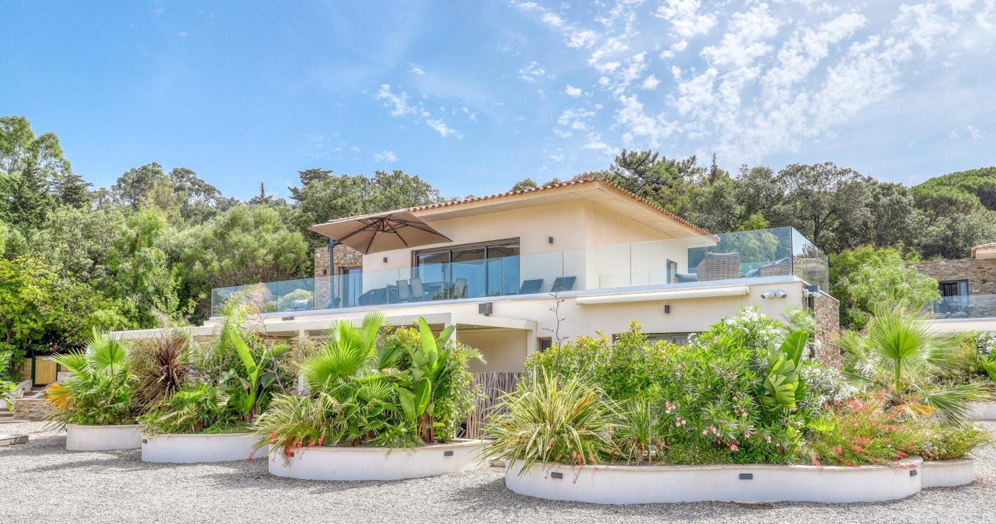 Akwabay - Les Villas Du Cap Le Lavandou Exterior photo